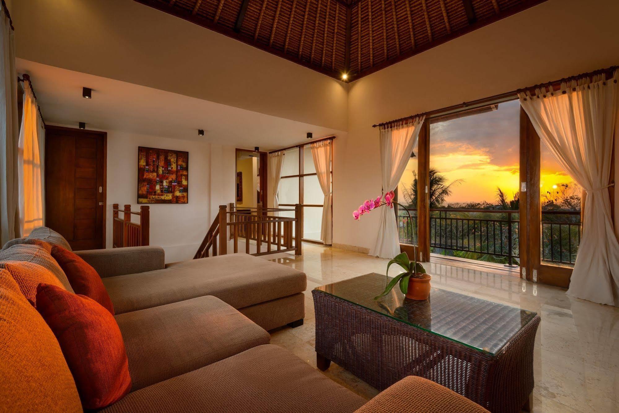 Adinda Balangan Beach Villa Jimbaran Екстериор снимка