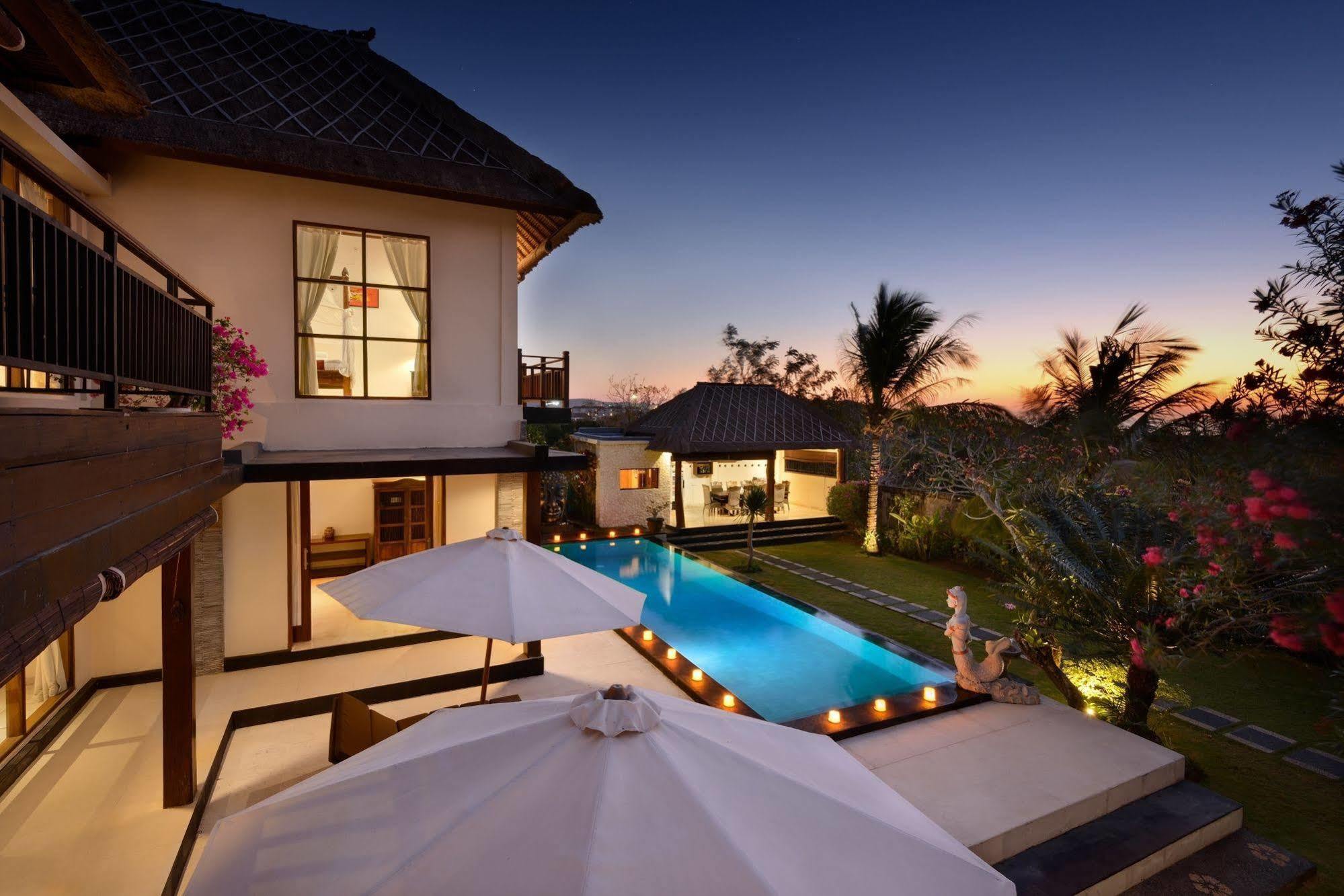 Adinda Balangan Beach Villa Jimbaran Екстериор снимка